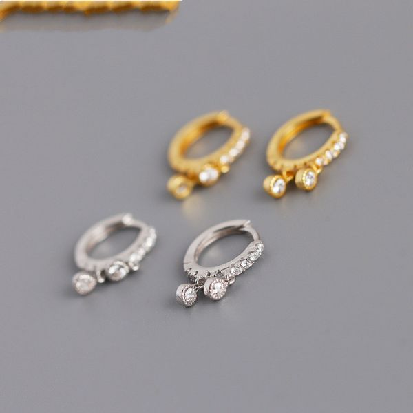AprilGrass Brand Designer 100% 925 Sterling Silver Two Small Round Mini White CZ Pendant Stud Earrings for Women Fashion Designer Jewelry
AprilGrass Brand Designer 100% 925 Sterling Silver Two Small Round Mini White CZ Pendant Stud Earrings for Women Fashion Designer Jewelry