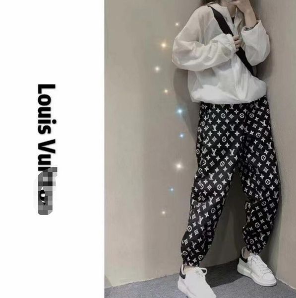 2020 fashion loose trousers for women with wide legs womens sweatpants casual pants for lovers plus-size, Black;white
2020 fashion loose trousers for women with wide legs womens sweatpants casual pants for lovers plus-size, Black;white