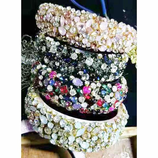 ladies wild fashionable hair band new baroque exaggerated fashion rhinestones pearl dance party luxury headband 531, Golden;silver
ladies wild fashionable hair band new baroque exaggerated fashion rhinestones pearl dance party luxury headband 531, Golden;silver