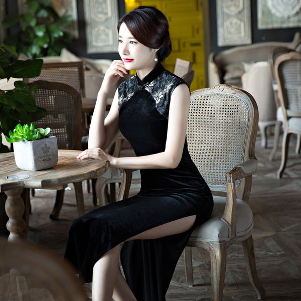 autumn and winter new cheongsam black lace hollow out sleeveless gold velvet cheongsam dress banquet dress qipao, Red
autumn and winter new cheongsam black lace hollow out sleeveless gold velvet cheongsam dress banquet dress qipao, Red