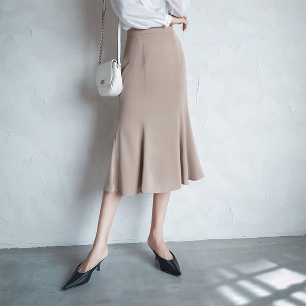 skirts 2021 elegant women solid high waist bodycon lady glossy shiny satin street work trumpet mermaid midi t277, Black
skirts 2021 elegant women solid high waist bodycon lady glossy shiny satin street work trumpet mermaid midi t277, Black
