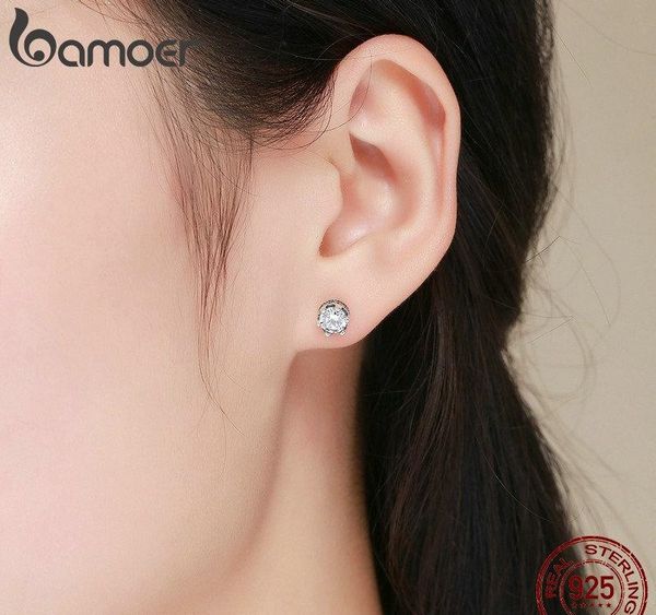 wholesale 100% 925 sterling silver princess crown luminous clear cz stud earrings for women fashion jewelry01, Golden;silver
wholesale 100% 925 sterling silver princess crown luminous clear cz stud earrings for women fashion jewelry01, Golden;silver