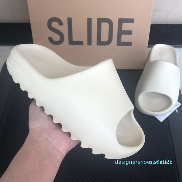 2020 kanye slipper men women bone earth brown desert sand slide resin stylist shoes sandals triple black foam runner eur 5-11 d02
2020 kanye slipper men women bone earth brown desert sand slide resin stylist shoes sandals triple black foam runner eur 5-11 d02