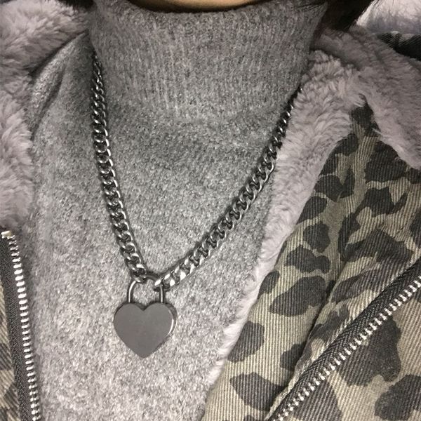 2020 men women new stylish gun black stainless steel heart padlock pendant necklace thick metal chain necklace, Silver
2020 men women new stylish gun black stainless steel heart padlock pendant necklace thick metal chain necklace, Silver