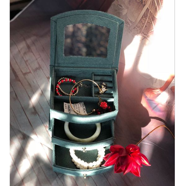 fashion velvet jewelry case jewelllery storage box holder necklace ring earrings pendant display organizer 3 layer inside mirror, Pink;blue
fashion velvet jewelry case jewelllery storage box holder necklace ring earrings pendant display organizer 3 layer inside mirror, Pink;blue