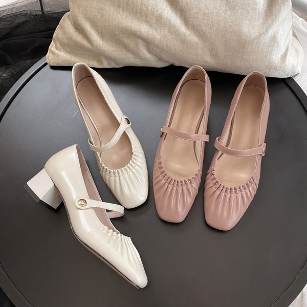 full-grain leather low heel women's shoes belt buckle shallow mouth thick heel 2020 new handmade stitching natural square toe, Black
full-grain leather low heel women's shoes belt buckle shallow mouth thick heel 2020 new handmade stitching natural square toe, Black