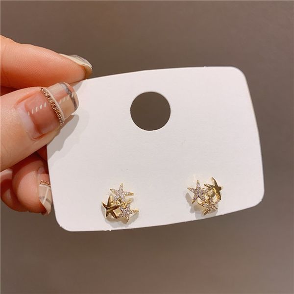 new 2020 classic style shiny crystal women earrings fine fashion joker fresh metal star modelling small stud earrings jewelry, Golden;silver
new 2020 classic style shiny crystal women earrings fine fashion joker fresh metal star modelling small stud earrings jewelry, Golden;silver