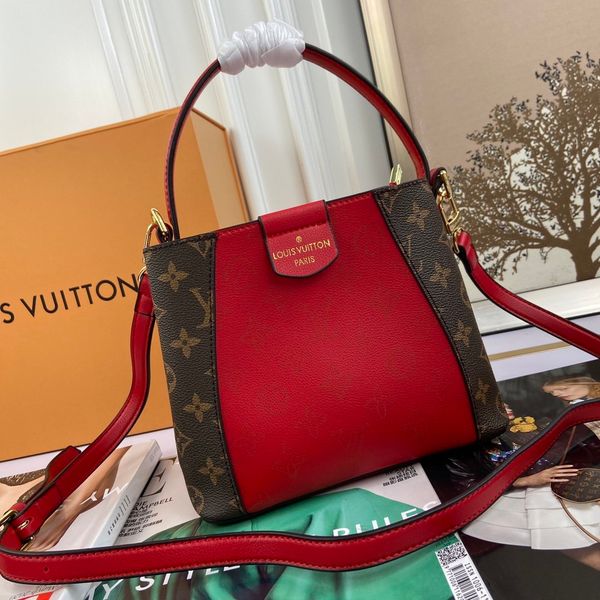 2020 champagne bag wallet backpack main card holder duffel bag women handbags handbag horsebit card holder
2020 champagne bag wallet backpack main card holder duffel bag women handbags handbag horsebit card holder