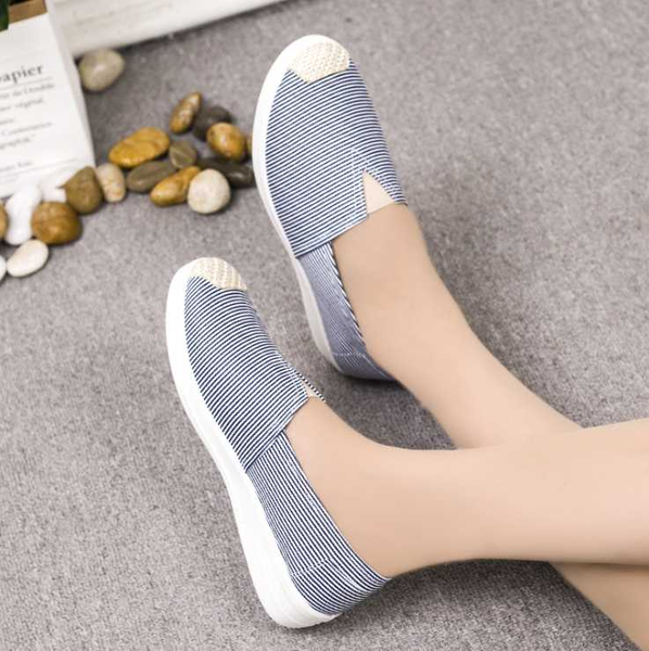 2020 summer new women's shoes breathable wild flat slope with soft bottom canvas shoes casual student, Black
2020 summer new women's shoes breathable wild flat slope with soft bottom canvas shoes casual student, Black