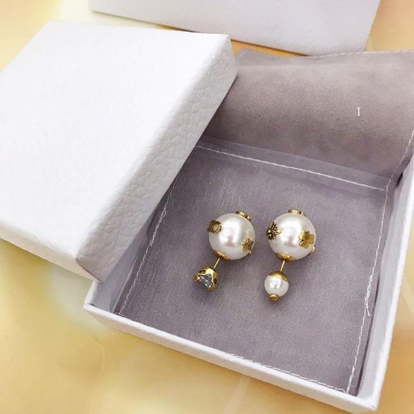 european and american spring and summer fashion new studs luxury custom brass plated thick gold pearl studs, Golden;silver
european and american spring and summer fashion new studs luxury custom brass plated thick gold pearl studs, Golden;silver