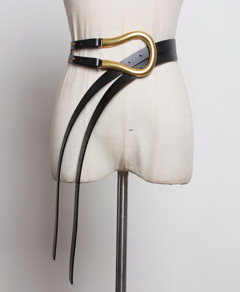 women luxury designer leather belts big metal buckle runway brand fashion double waist belt black red brown y200428, Black;brown
women luxury designer leather belts big metal buckle runway brand fashion double waist belt black red brown y200428, Black;brown