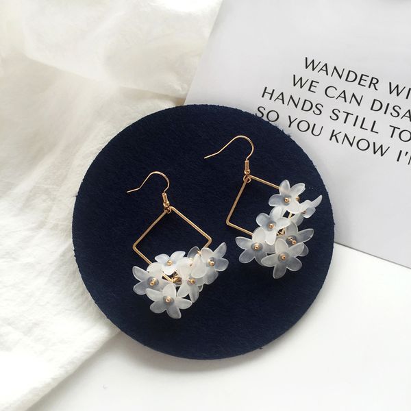 серьги стержня цветка ручной bohemia boho серьги женщины моды длинные висячие серьги кристалл женский свадьба хорошее качество, Silver
серьги стержня цветка ручной bohemia boho серьги женщины моды длинные висячие серьги кристалл женский свадьба хорошее качество, Silver