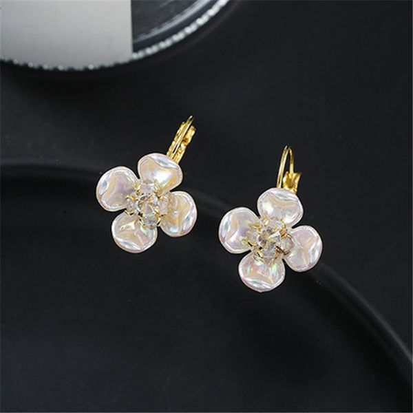 boucle d'oreille white shell flower hoop earrings fashion womens earrings wholesale, Golden;silver
boucle d'oreille white shell flower hoop earrings fashion womens earrings wholesale, Golden;silver