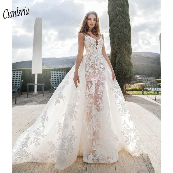 luxury illusion deep v-neck country wedding dress sleeveless appliques lace long bridal wedding dresses vestido de novia, Blue;red
luxury illusion deep v-neck country wedding dress sleeveless appliques lace long bridal wedding dresses vestido de novia, Blue;red