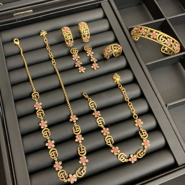fashion women necklace gold flower with diamonds designer necklace for men thick chain necklace and earrings bracelets suit, Silver
fashion women necklace gold flower with diamonds designer necklace for men thick chain necklace and earrings bracelets suit, Silver