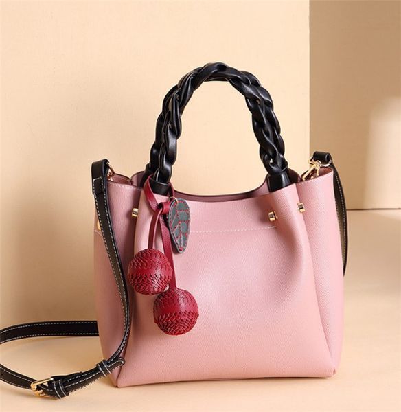 fashion design bag female new simple solid color wild one shoulder messenger handbag ing
fashion design bag female new simple solid color wild one shoulder messenger handbag ing