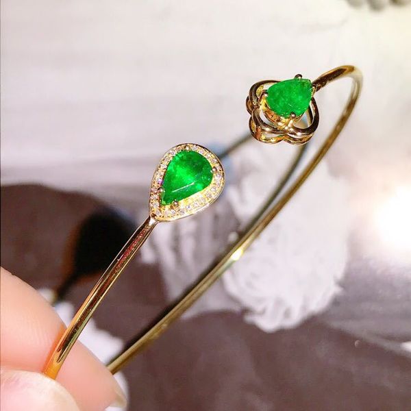 high-end jewelry factory custom 18k gold inlay natural emerald bracelet, Golden;silver
high-end jewelry factory custom 18k gold inlay natural emerald bracelet, Golden;silver