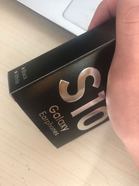 высокое качество oem earbuds s10 наушники bass наушники стерео звук наушники с volume control для s8 s9 в коробке
высокое качество oem earbuds s10 наушники bass наушники стерео звук наушники с volume control для s8 s9 в коробке