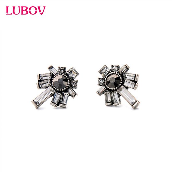 stud geometric crystal earrings for women 2021 arrival alloy vintage statement jewelry accessories, Golden;silver
stud geometric crystal earrings for women 2021 arrival alloy vintage statement jewelry accessories, Golden;silver