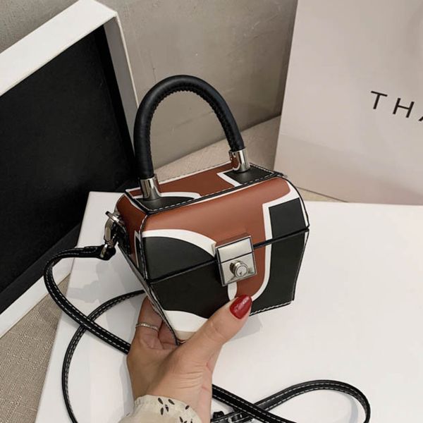 female personality pu leather crossbody bag for women 2020 tote shoulder messenger bag ladie hand sling luxury handbags designer
female personality pu leather crossbody bag for women 2020 tote shoulder messenger bag ladie hand sling luxury handbags designer