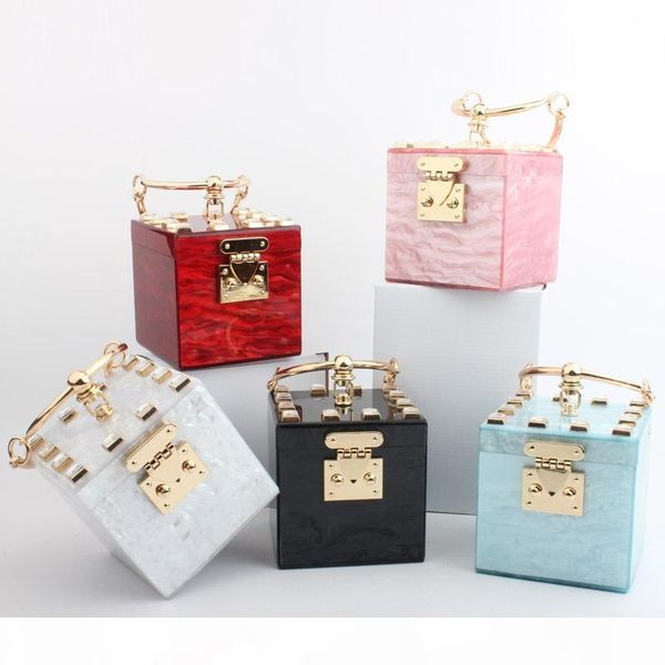 designer-new designer square acrylic clutch evening bag metal wristlets mini totes party bag ladies handbag trunk shape diamond purse
designer-new designer square acrylic clutch evening bag metal wristlets mini totes party bag ladies handbag trunk shape diamond purse