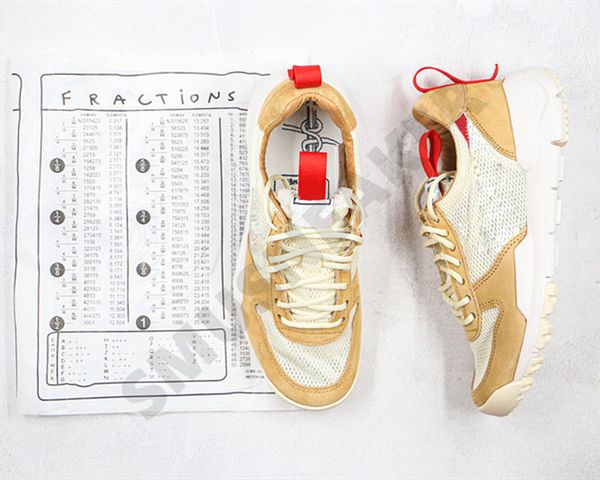 2020 spaceman craft mars yard 2.0 running shoes for men women running shoes mens trainer fashion sports sneakers aa2261-100 size 38.5-46
2020 spaceman craft mars yard 2.0 running shoes for men women running shoes mens trainer fashion sports sneakers aa2261-100 size 38.5-46