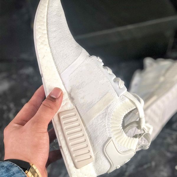 primeknit chalk white ee3651 chalk white raw white luxe chaussures de comfortable breathable running shoes sports men shoes schoenen size, White;red
primeknit chalk white ee3651 chalk white raw white luxe chaussures de comfortable breathable running shoes sports men shoes schoenen size, White;red