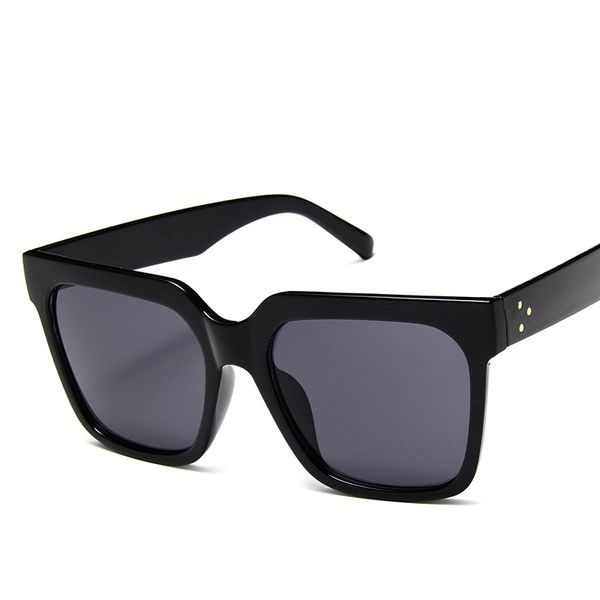 new 2020 square sunglasses women designer transparent frame gradient sun glasses uv400, White;black
new 2020 square sunglasses women designer transparent frame gradient sun glasses uv400, White;black