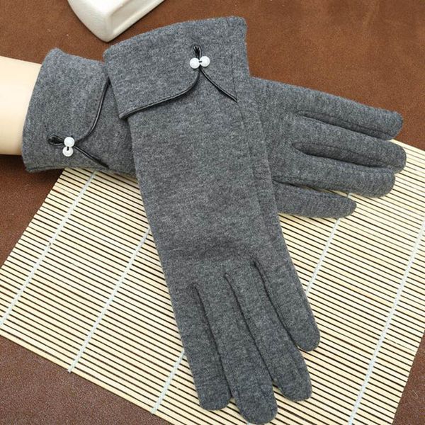 five fingers gloves winter fashion pearl decoration deer skin women' touch screen plus velvet warm riding windproof elastic l47, Blue;gray
five fingers gloves winter fashion pearl decoration deer skin women' touch screen plus velvet warm riding windproof elastic l47, Blue;gray