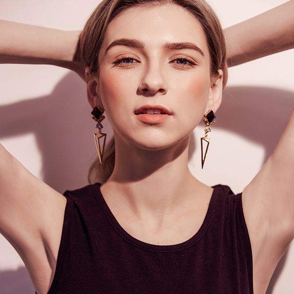 balanbiu stereoscopic earrings for women triangle pendants chic brand geometric crystal gold color fashion jewelry dropshipping, Golden;silver
balanbiu stereoscopic earrings for women triangle pendants chic brand geometric crystal gold color fashion jewelry dropshipping, Golden;silver