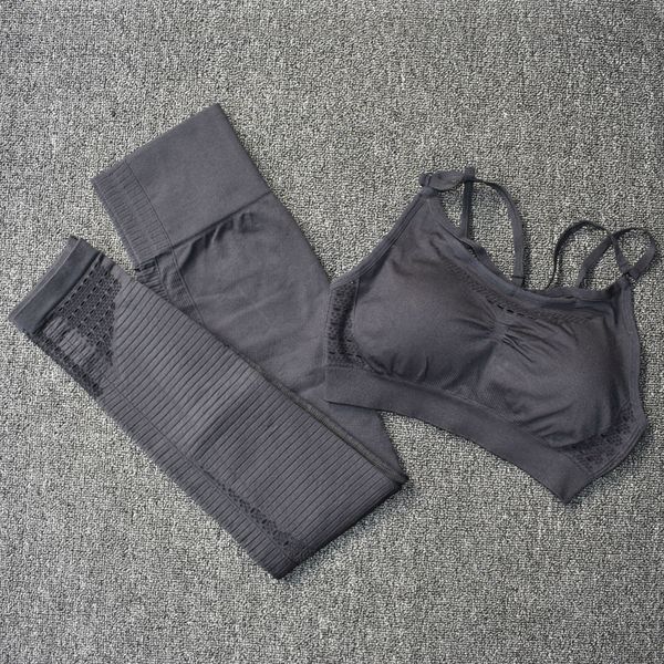 2 pcs sports suits seamless yoga set women fitness gym clothing sportswear woman gym leggings padded push-up strappy sports bra, Black;red 
2 pcs sports suits seamless yoga set women fitness gym clothing sportswear woman gym leggings padded push-up strappy sports bra, Black;red