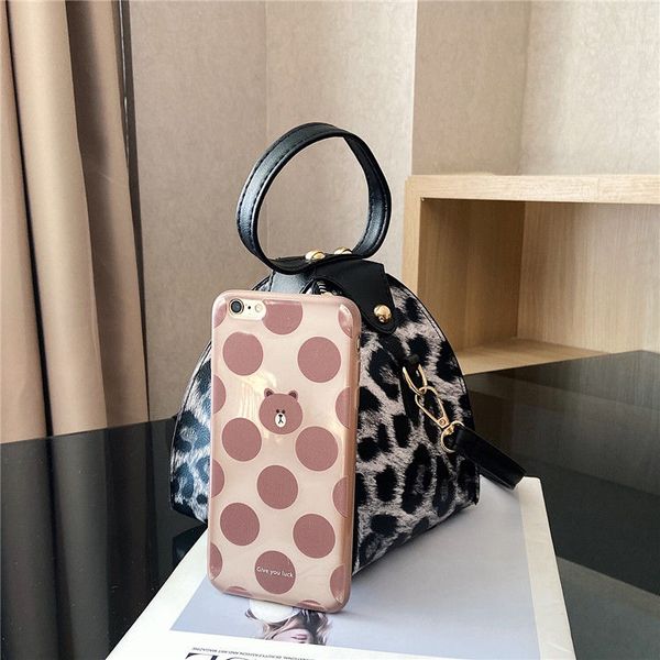 2020 new brand women's bags small bag female bag leopard print single shoulder handbag straddle designer ladies hand bags purse
2020 new brand women's bags small bag female bag leopard print single shoulder handbag straddle designer ladies hand bags purse