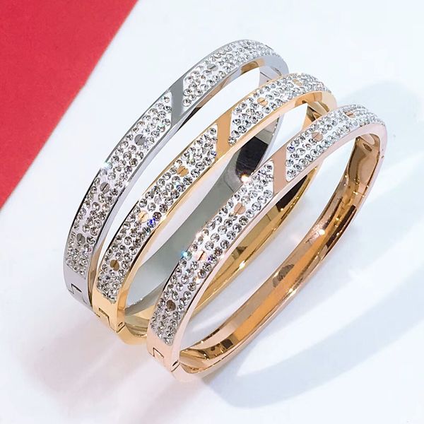 2019 new fashion luxury designer set drill jewelry charm bracelet 316l stainless steel women bracelet and original box ing, Golden;silver
2019 new fashion luxury designer set drill jewelry charm bracelet 316l stainless steel women bracelet and original box ing, Golden;silver