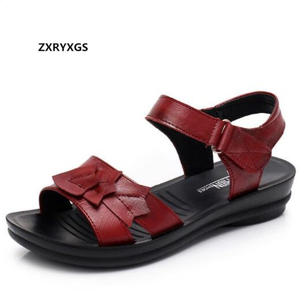 2020 new summer open toe middle-aged women sandal shoes flat soft comfort genuine leather shoes casual fashion mother sandals, Black
2020 new summer open toe middle-aged women sandal shoes flat soft comfort genuine leather shoes casual fashion mother sandals, Black