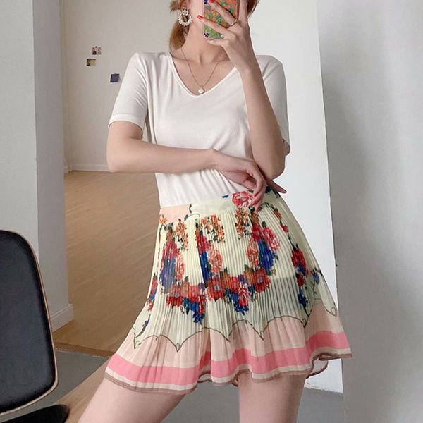 women's shorts women 2021 chic fashion floral print loose vintage high waist female short pants mujer, White;black
women's shorts women 2021 chic fashion floral print loose vintage high waist female short pants mujer, White;black