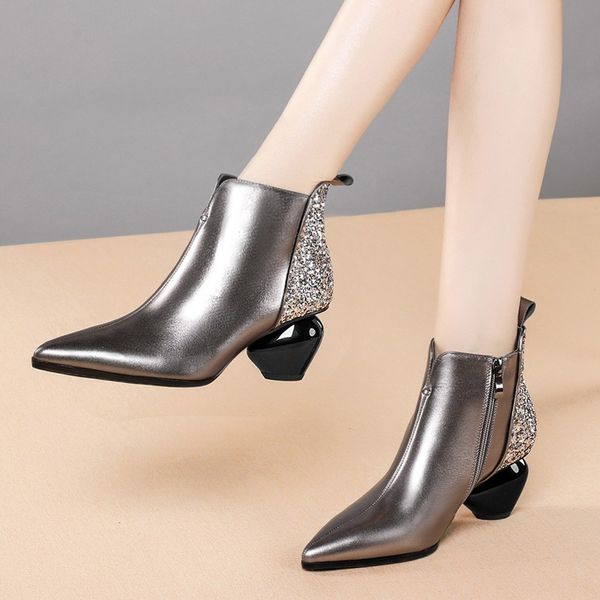 boots luxury designers 2021 shoes women wine red high heels real leather pointed toe strange lady party ankle, Black
boots luxury designers 2021 shoes women wine red high heels real leather pointed toe strange lady party ankle, Black