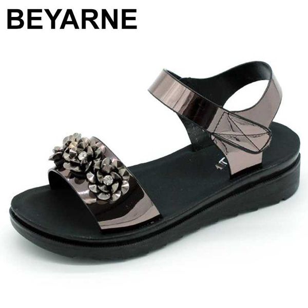 sandals beyarne summer fashion woman mother large size flat leather slip comfort elderly soft bottom, Black
sandals beyarne summer fashion woman mother large size flat leather slip comfort elderly soft bottom, Black