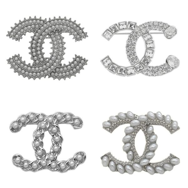 2020 new letter brooch pin fashion jewelry costume decoration brooch famous designer suit lapel pin for women jewelry accessory, White
2020 new letter brooch pin fashion jewelry costume decoration brooch famous designer suit lapel pin for women jewelry accessory, White