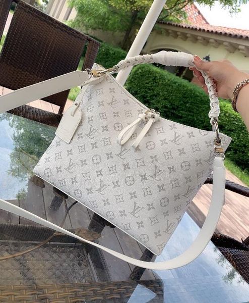 new women handbag laser hologram leather shoulder bag lady single shopping bags large capacity casual tote bolsa
new women handbag laser hologram leather shoulder bag lady single shopping bags large capacity casual tote bolsa