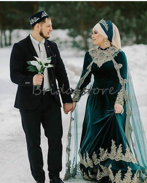 vintage islam muslim wedding dresses with wrap boho green long sleeve velvet country wedding dress gold lace 2021 winter garden bridal gowns, White
vintage islam muslim wedding dresses with wrap boho green long sleeve velvet country wedding dress gold lace 2021 winter garden bridal gowns, White