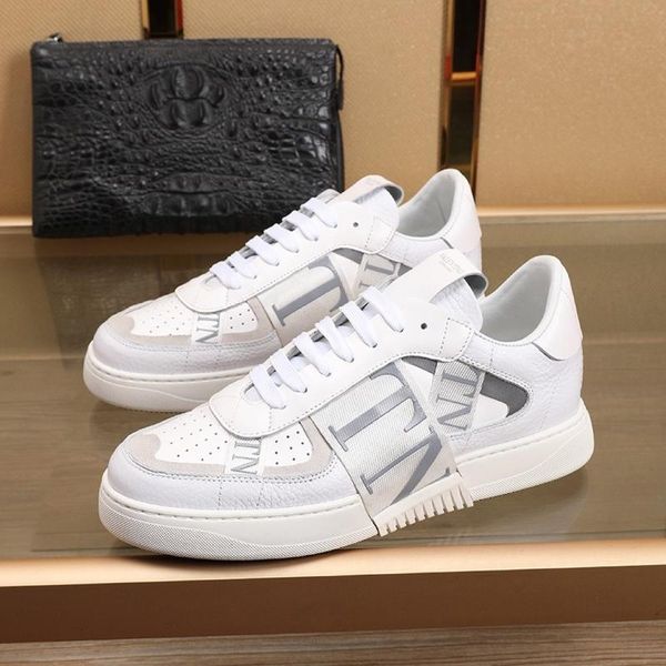 2020 g22 mens classic casual shoes leather lace-up fashion luxury designer shoes handsome mens sneakers original box, Black
2020 g22 mens classic casual shoes leather lace-up fashion luxury designer shoes handsome mens sneakers original box, Black
