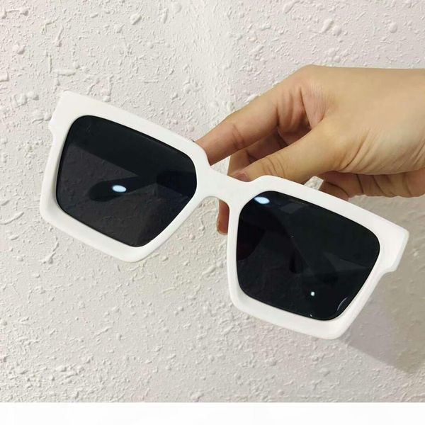 square sunglasses white frame with black shaded lenses millionaire 96006 sonnenbrille fashion designer sunglasses eyewear new in box, White;black
square sunglasses white frame with black shaded lenses millionaire 96006 sonnenbrille fashion designer sunglasses eyewear new in box, White;black