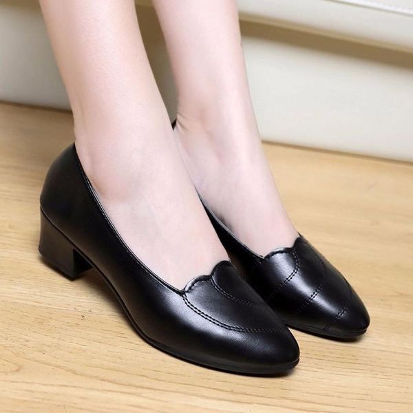 2020 new woman flats female comfortable casual work shoes ladies round toe pu leather slip on casual flats, Black
2020 new woman flats female comfortable casual work shoes ladies round toe pu leather slip on casual flats, Black