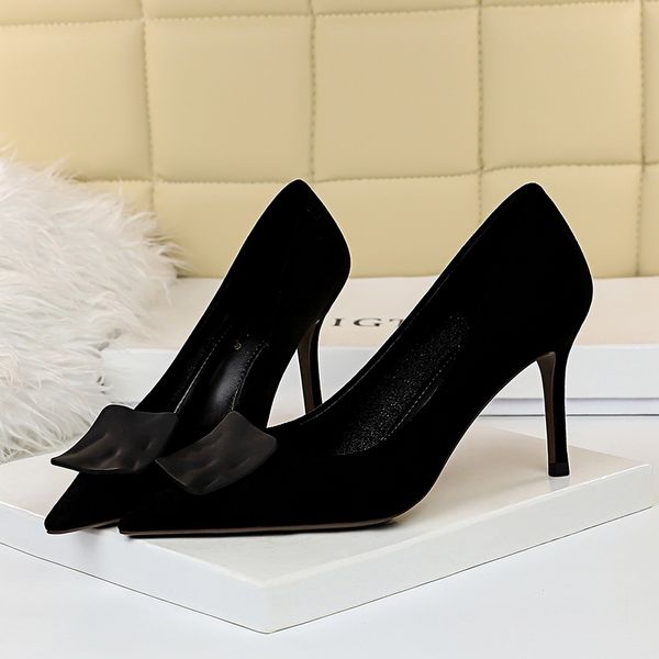 new pointed metal buckle baotou fine high-heeled middle-heeled shoes sandals womens shoes wild professional womenmultifunction, Black
new pointed metal buckle baotou fine high-heeled middle-heeled shoes sandals womens shoes wild professional womenmultifunction, Black