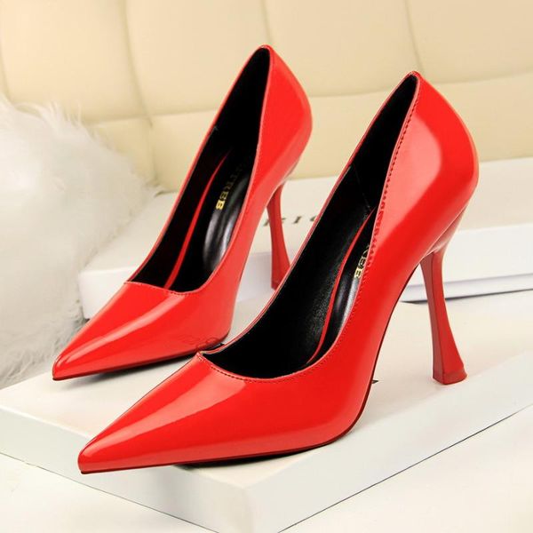 2020 hot женская обувь toe pumps остроконечные лакированной кожи платье высокие каблуки лодка обувь свадебная zapatos mujer красный белый, Black
2020 hot женская обувь toe pumps остроконечные лакированной кожи платье высокие каблуки лодка обувь свадебная zapatos mujer красный белый, Black