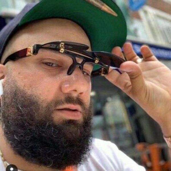 2020 new brand design men fashion gradient lens flip square frame women men male female high quality, White;black
2020 new brand design men fashion gradient lens flip square frame women men male female high quality, White;black