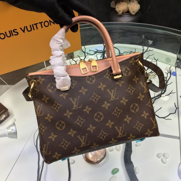 243-m50197 classic fashion shoulder bag double shoulder bag messenger bag handbag women's handbag leather production
243-m50197 classic fashion shoulder bag double shoulder bag messenger bag handbag women's handbag leather production