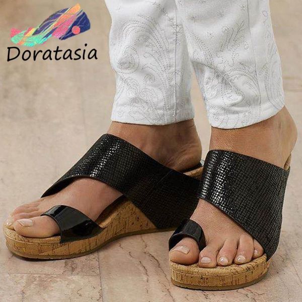 doratasia уникальное платье скольжения на обувь casual высокая клинья summer beach тапочки женщины hot sale ins платформы флип-флоп, Black 
doratasia уникальное платье скольжения на обувь casual высокая клинья summer beach тапочки женщины hot sale ins платформы флип-флоп, Black