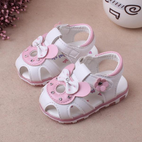 2020 baby girl sandals led light summer shoes for baby girl toddler sandals princess soft shoes newborn, Black;red
2020 baby girl sandals led light summer shoes for baby girl toddler sandals princess soft shoes newborn, Black;red