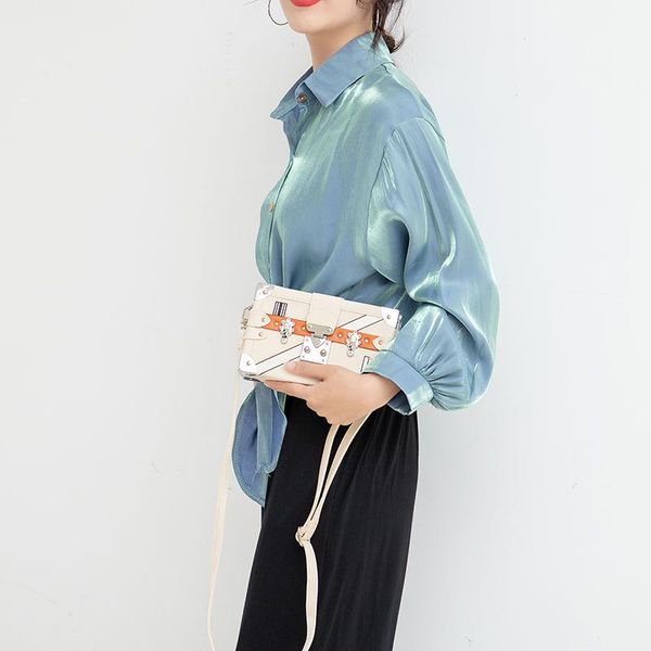 деревянная коробка стиль мешки плеча ретро мешок муфты сумки посыльного модный моды диких мешок контраст цвета небольшой квадратный мешок 10
деревянная коробка стиль мешки плеча ретро мешок муфты сумки посыльного модный моды диких мешок контраст цвета небольшой квадратный мешок 10